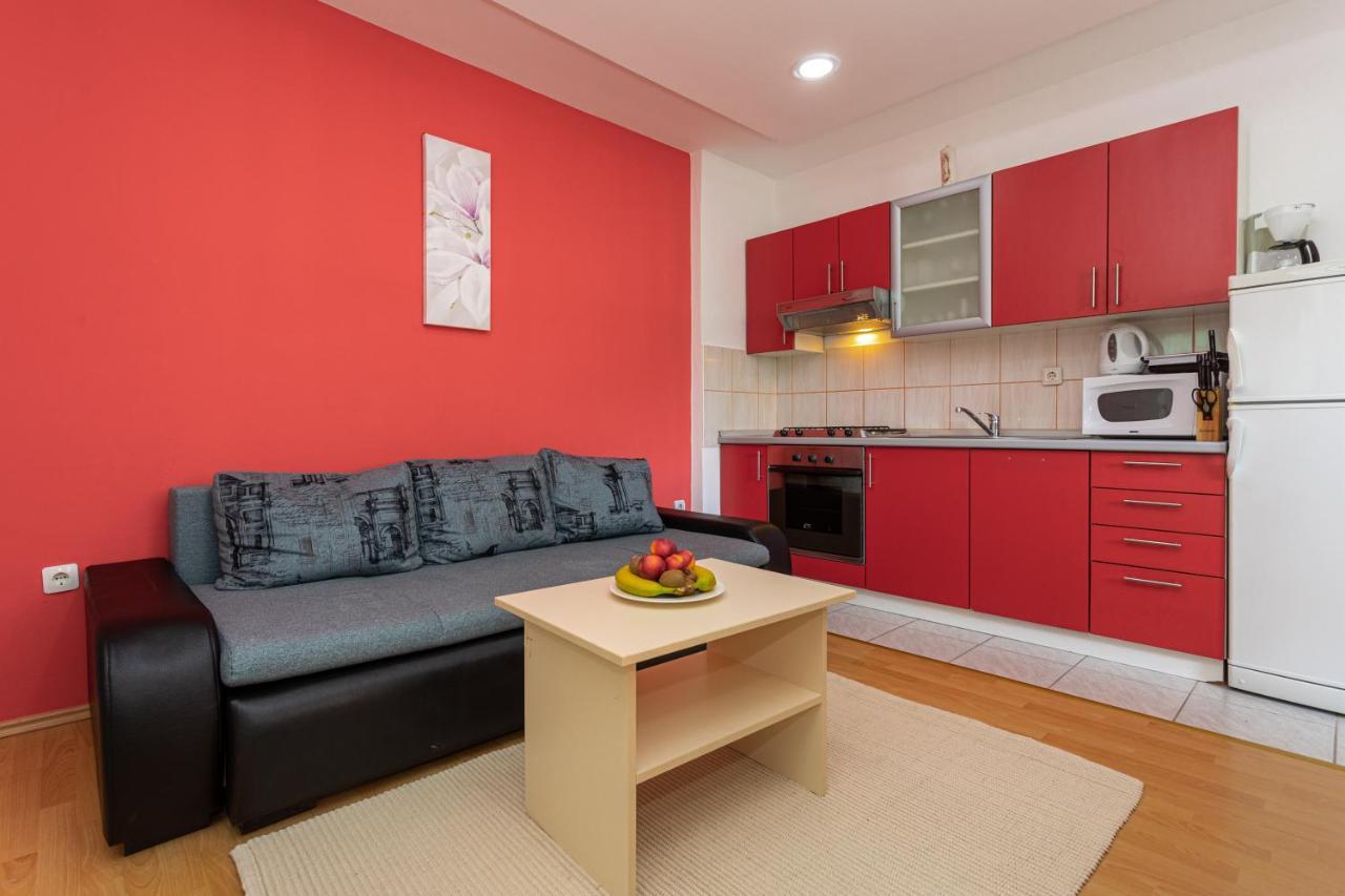La Natalli Appartement *